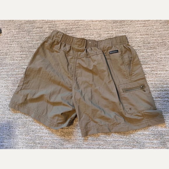 Columbia: Women's Sandy River™ Cargo Shorts - Picture 2 of 2